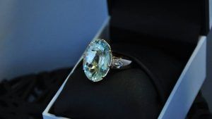 Какие камни подходят Водолеям для защиты от опасностей