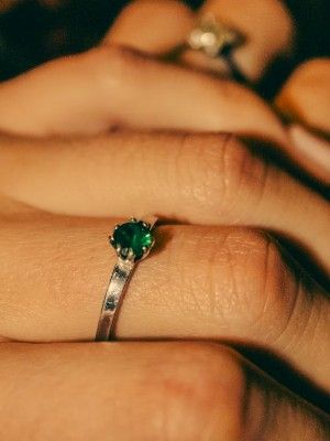 Какие камни подходят Ракам для защиты от опасностей