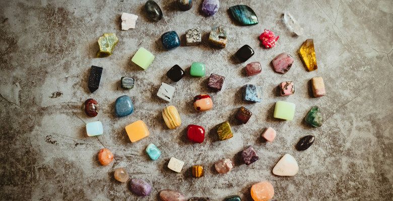 Какие камни подходят Ракам для привлечения удачи