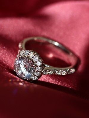 Какие камни подходят Львам для привлечения успеха