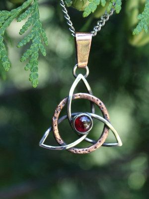 Какие камни подходят Стрельцам для поддержания здоровья