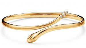 Бриллиантовый браслет на предплечье – главный элемент весеннего стиля, ч. 2