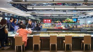 Chow Tai Fook: Высокий спрос стимулирует восстановление в Гонконге