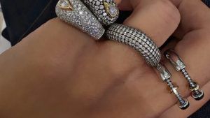 Кольца с чернением придают бриллиантам броский вид, ч. 1