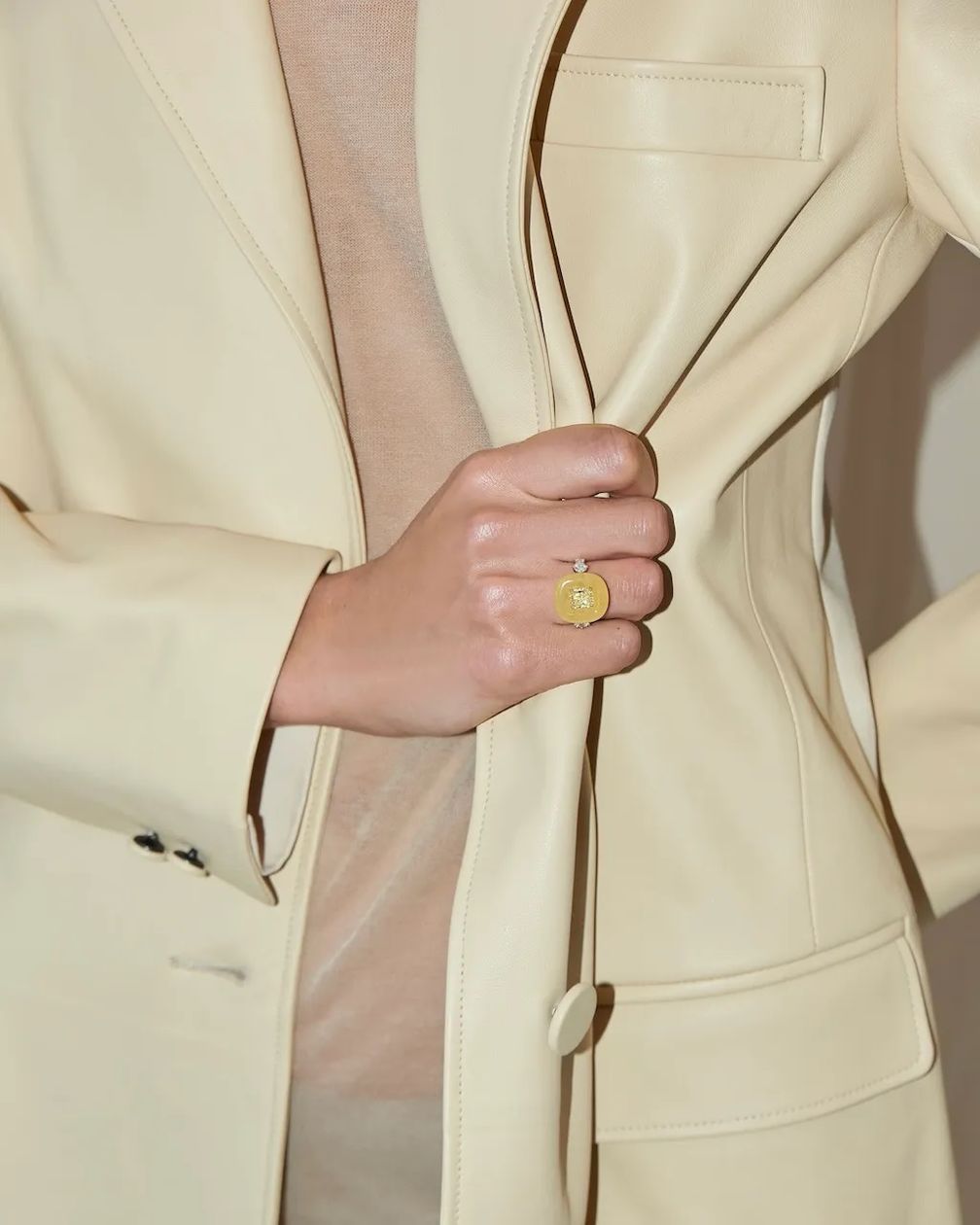 Пришло время переосмыслить украшения с желтыми бриллиантами, ч. 2