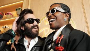 Солнцезащитные очки с бриллиантами сверкают с античных времен, ч. 1