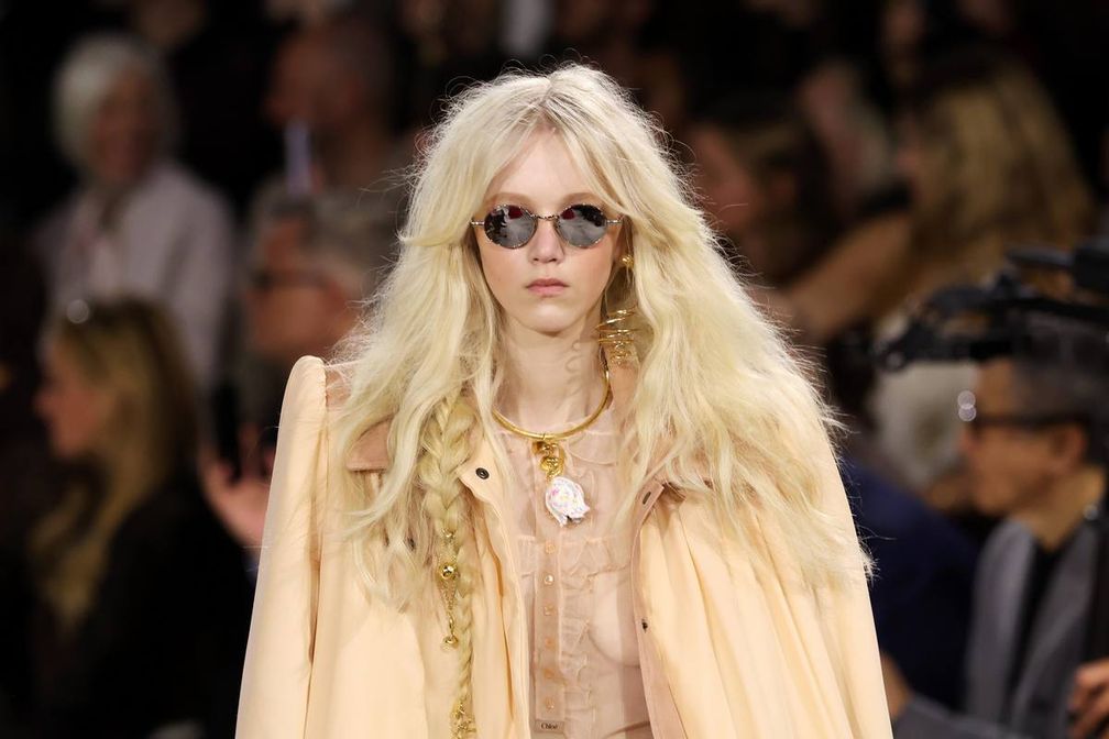 Chloé, осень-зима — 2026/2027. Фото: Аврора Марешаль / Getty Images