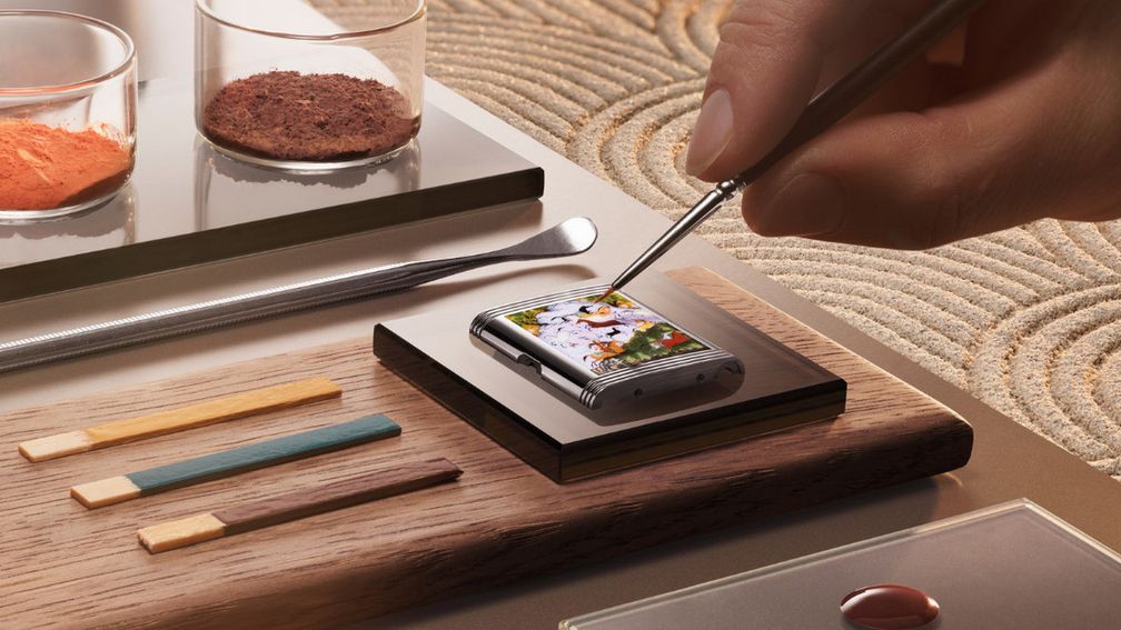 Эмалирование — это древняя декоративная техника, которая сегодня стала преобладающим видом искусства в высоком часовом и ювелирном деле. Фото: Jaeger-LeCoultre