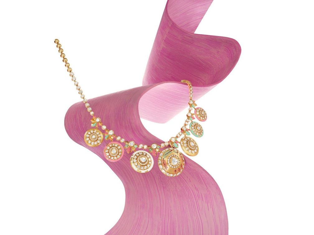 Чокер Resonant Echoes (можно перевести как «Резонансные отголоски») от Zoya. Фото: Zoya — бренд группы Tata