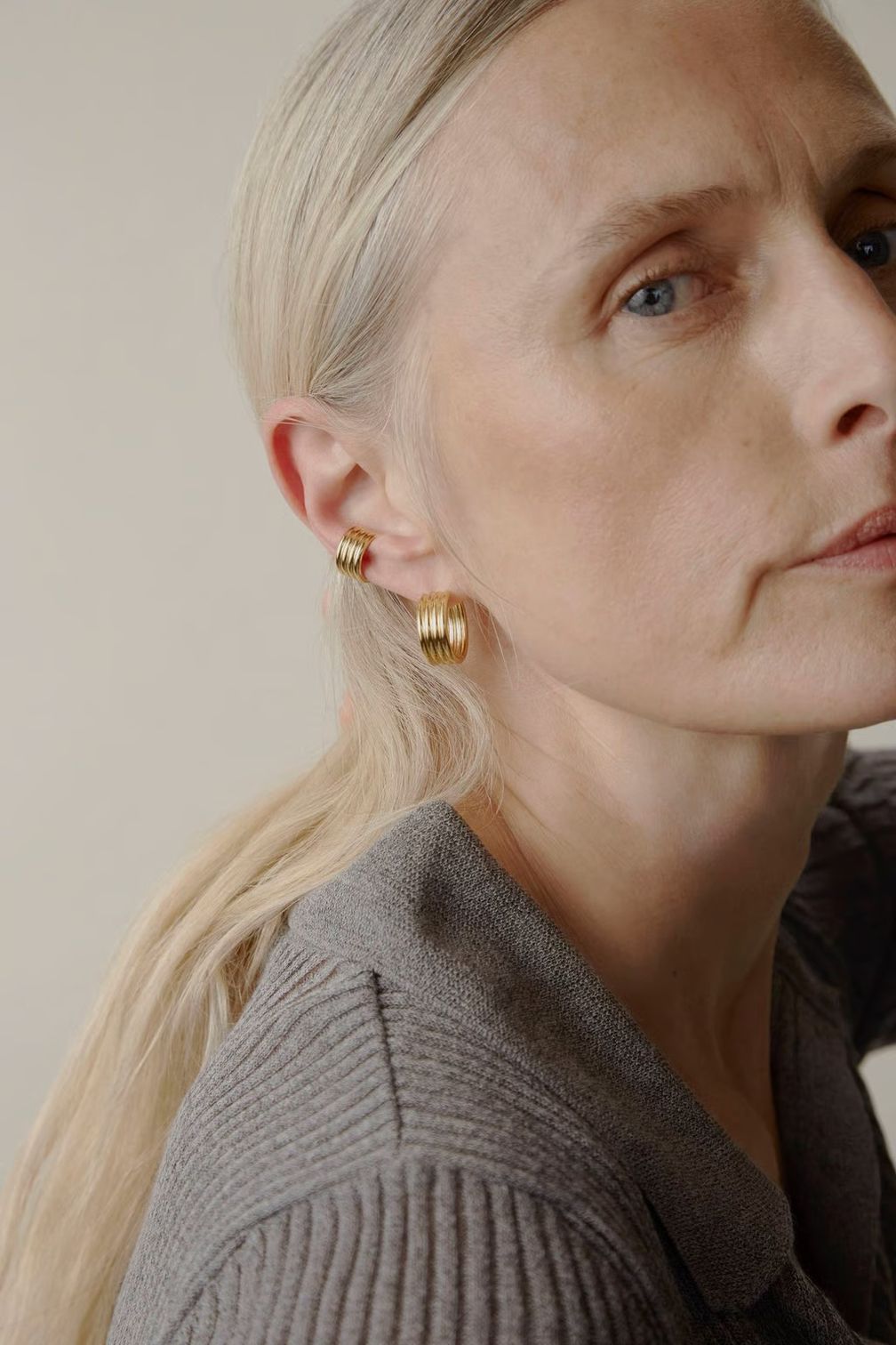 Серьги-каффы Stratis от Otiumberg