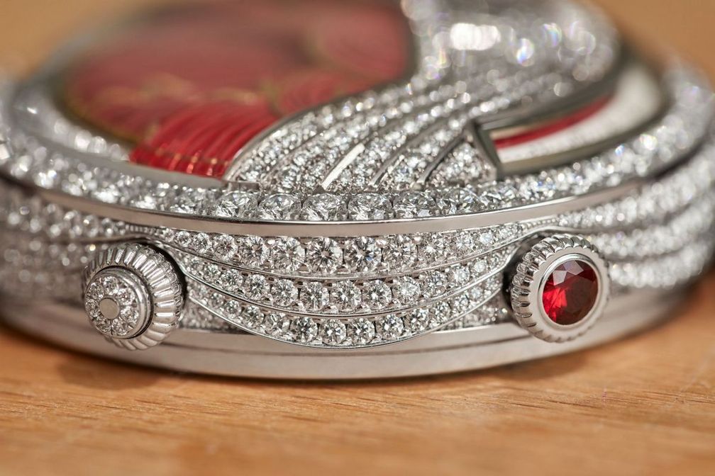 Часы Lady Arpels Ballerine Musicale Rubis