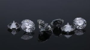 Антигид по уходу: 3 способа окончательно испортить алмаз