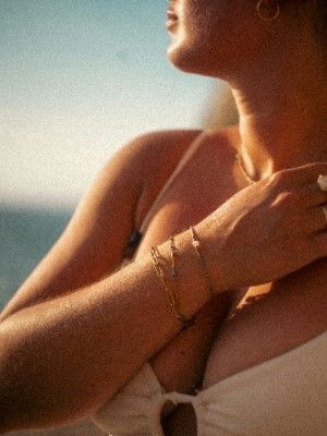 Какие украшения с камнями не рекомендовано брать на море