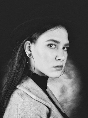 Антигид для Близнецов: почему одни и те же серьги им нельзя носить неделю