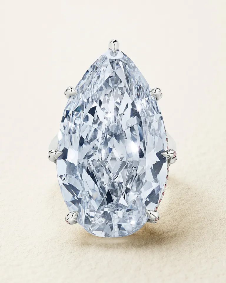 Christie’s выставит на аукцион голубой бриллиант Azure Blue