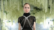 Эмили Блант на Met Gala 2026: живое произведение искусства с ожерельем стоимостью полмиллиона долларов