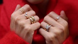 Signet Jewelers приобретает компанию The Clear Cut