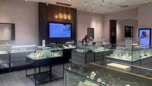 Signet является крупнейшим ювелиром Северной Америки