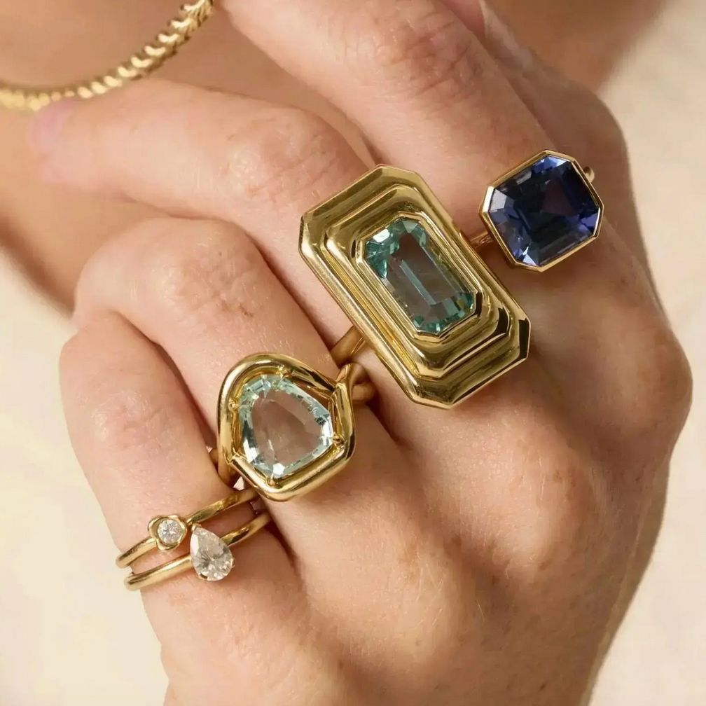 Коллекция колец с сапфирами и изумрудами от Marrow Fine Jewelry Коллекция колец с сапфирами и изумрудами от Marrow Fine Jewelry