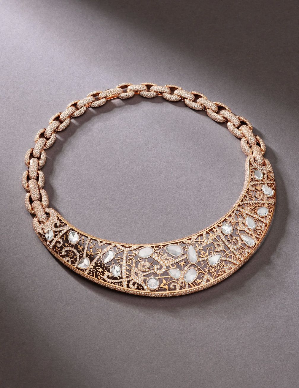 Колье Arabesque от Pomellato