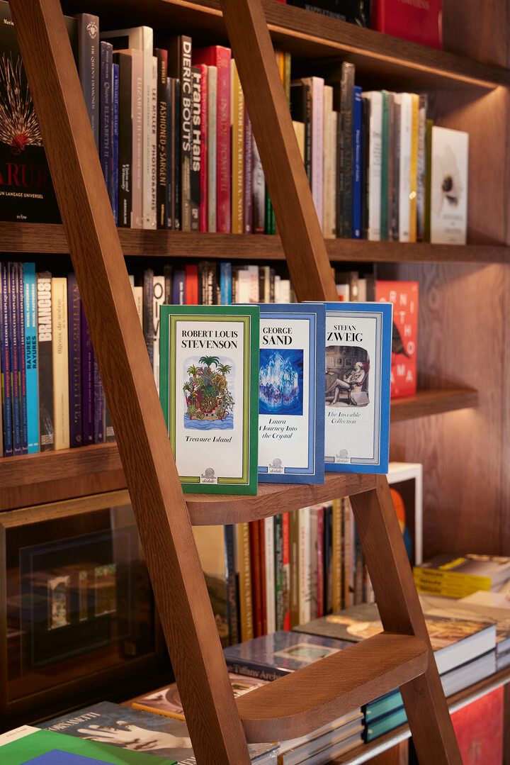 Книжный магазин L’escarboucle Книжный магазин L’escarboucle