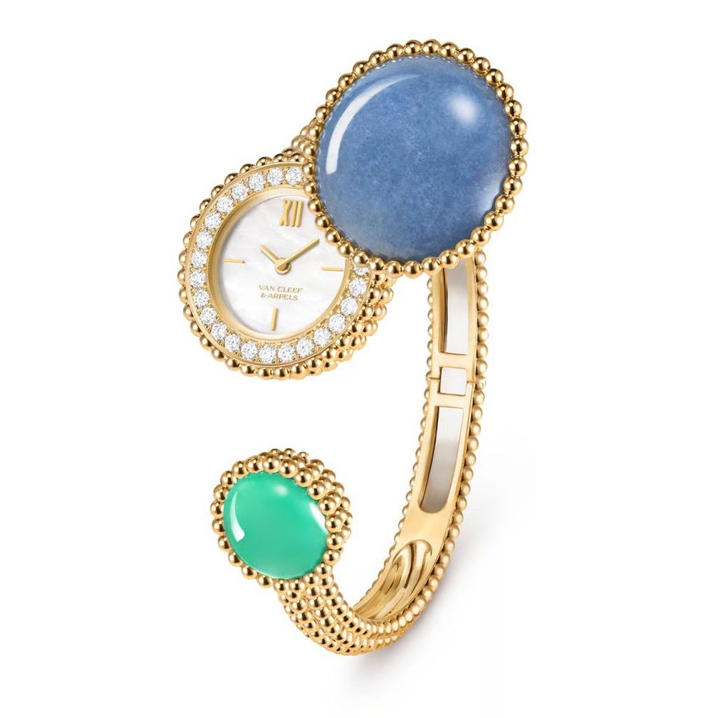 Часы-секрет Perlée Toi & Moi от Van Cleef & Arpels (в переводе с французского perlée — «похожий на жемчуг»; toi & moi — «ты и я») Часы-секрет Perlée Toi & Moi от Van Cleef & Arpels (в переводе с французского perlée — «похожий на жемчуг»; toi & moi — «ты и я»)