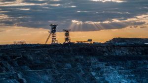 De Beers приостановит производство на руднике Венеция на два года