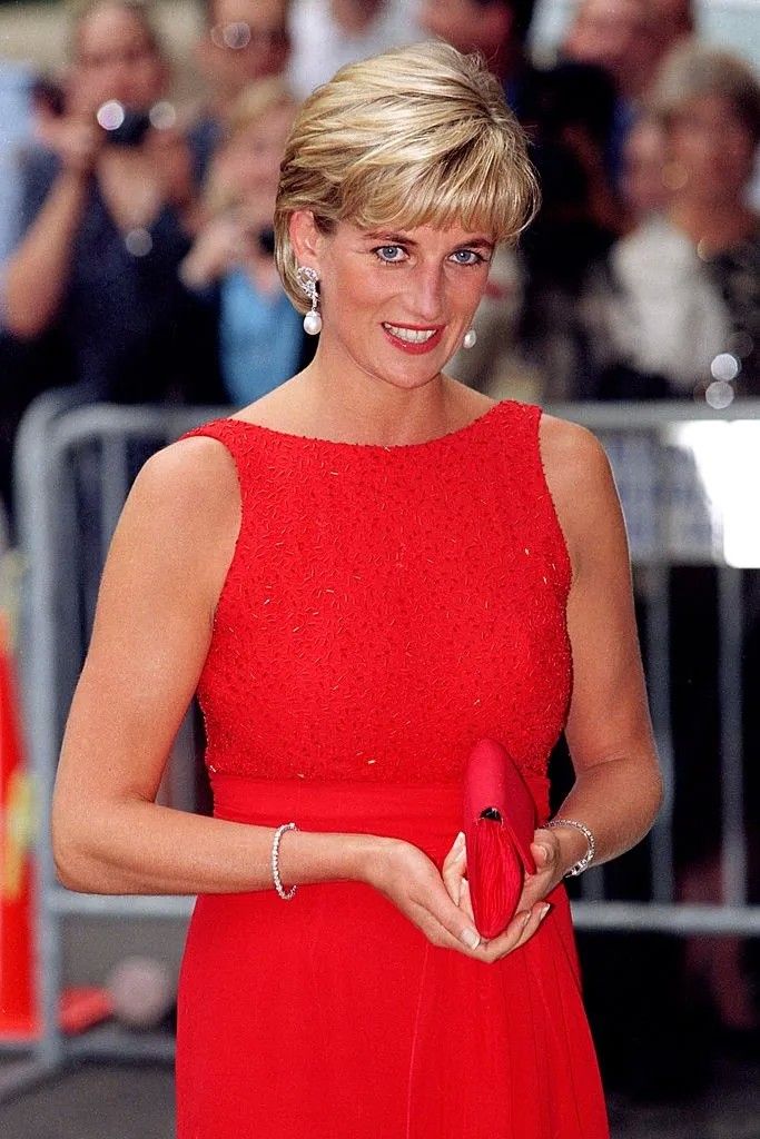Принцесса Диана в Вашингтоне, июнь 1997 года. Фото: UK Press / Getty Images Принцесса Диана в Вашингтоне, июнь 1997 года. Фото: UK Press / Getty Images