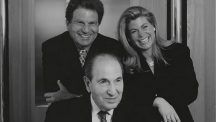 Да будет свет! Fred отмечает свое 90-летие