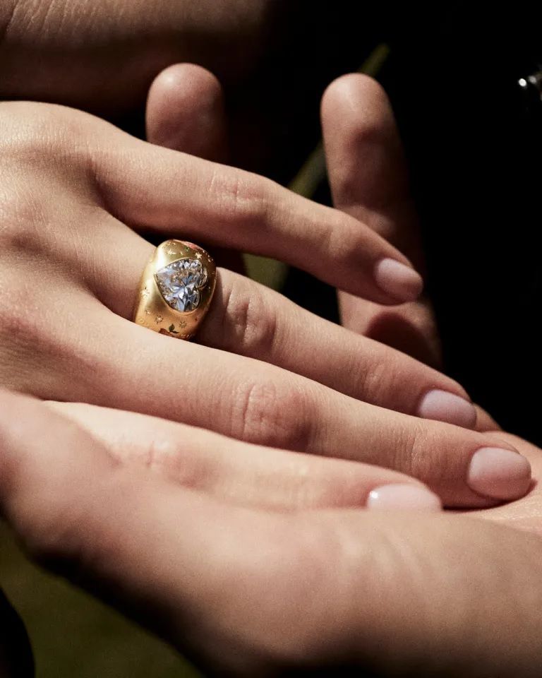 Почему знаменитости обращаются к Cece Jewellery? ч. 1