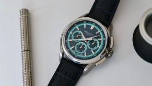 Tiffany & Co. выпускает новую лимитированную версию хронографа Tiffany Timer в титановом корпусе и с темно-синим циферблатом