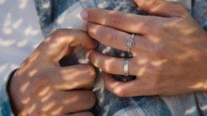 Украшения для Близнецов-студентов: бюджетные и универсальные