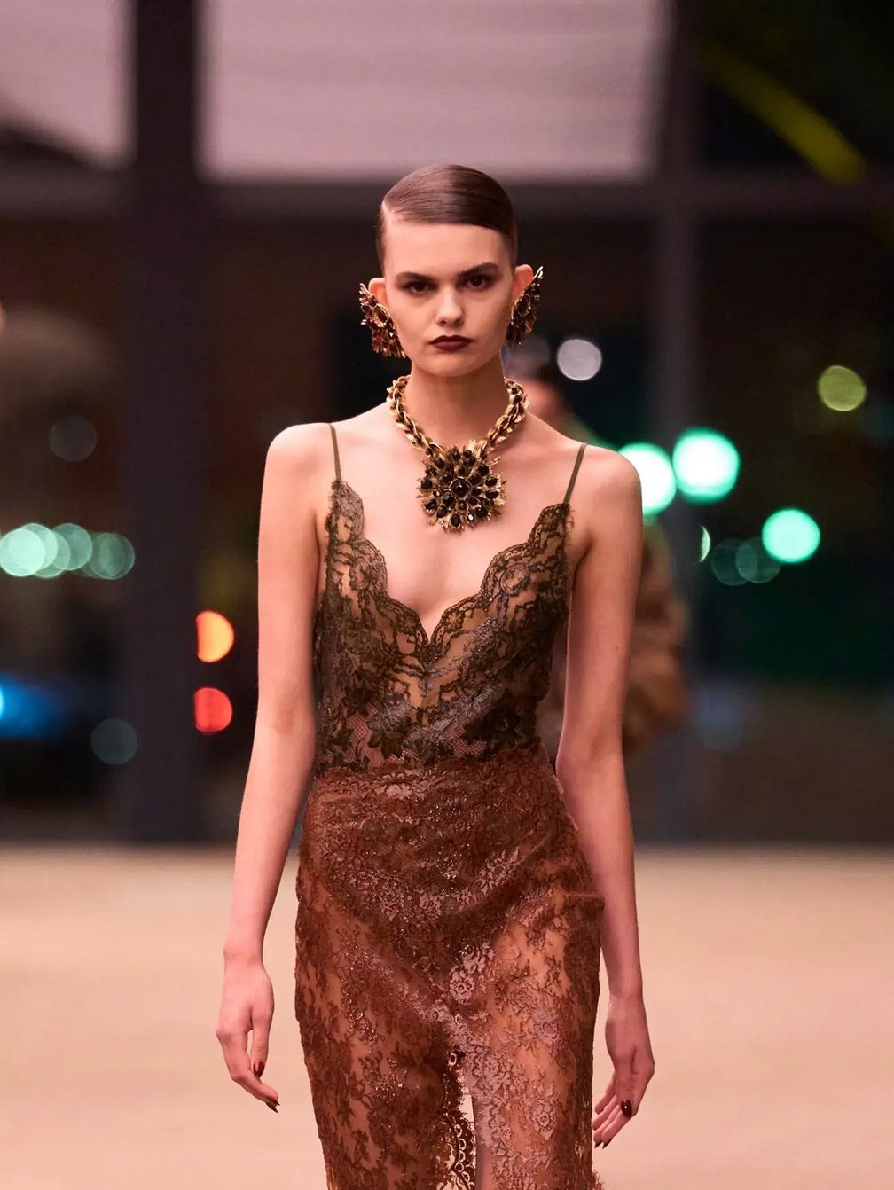 Saint Laurent от Энтони Ваккарелло, осень-зима — 2026. Фото: Saint Laurent Saint Laurent от Энтони Ваккарелло, осень-зима — 2026. Фото: Saint Laurent