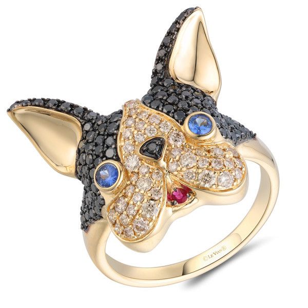 Кольцо от Le Vian с изображением собаки из 14-каратного золота медового оттенка; инкрустировано сапфирами, рубином и бриллиантами Кольцо от Le Vian с изображением собаки из 14-каратного золота медового оттенка; инкрустировано сапфирами, рубином и бриллиантами