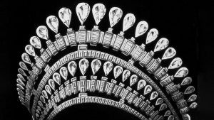 Украшения с бриллиантами от Van Cleef & Arpels, принадлежавшие принцессе Фавзии Египетской