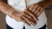 Вера в талисманы формирует линию этого ювелирного дизайнера