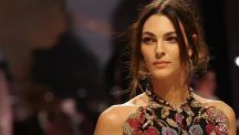 Виттория Черетти блистает на Vogue World 2026 в Милане с золотой змеей от Bvlgari