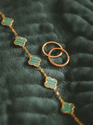 колье и серьги