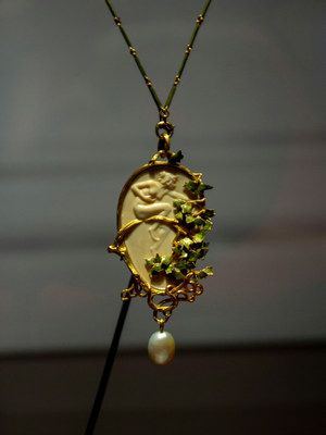 колье