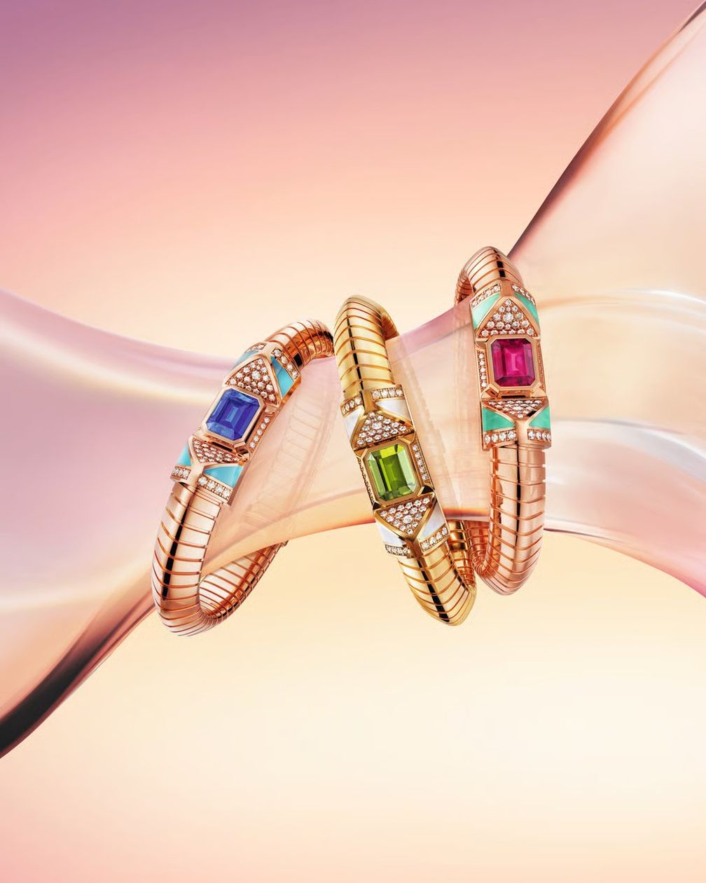 Яркие браслеты Tubogas от Bulgari
