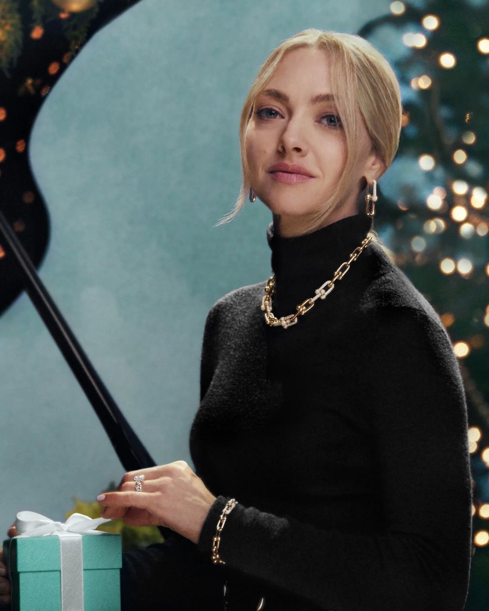 Аманда Сейфрид дебютирует в праздничном фильме Tiffany & Co. Фото: Tiffany & Co. Аманда Сейфрид дебютирует в праздничном фильме Tiffany & Co. Фото: Tiffany & Co.