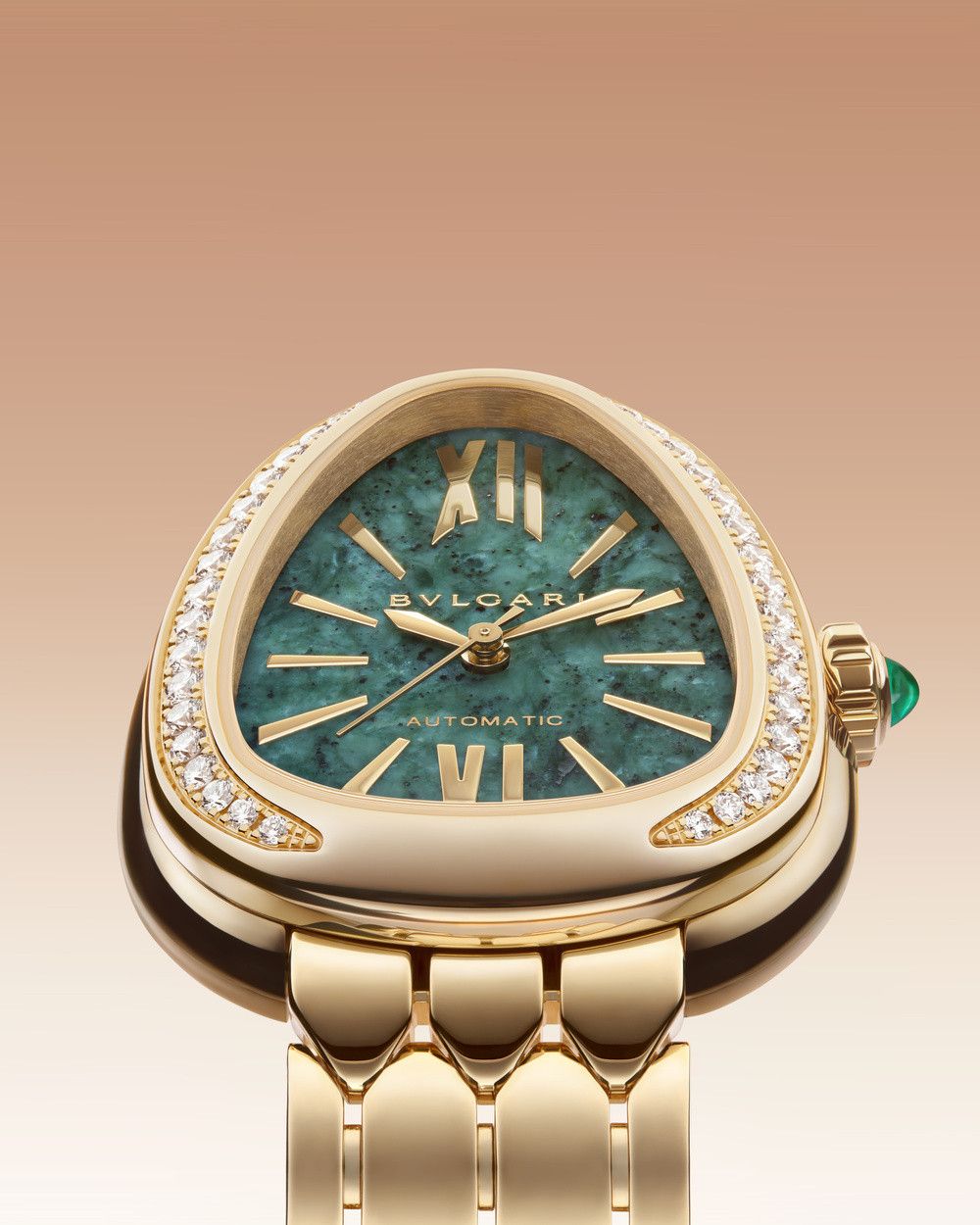 Часы Serpenti Seduttori от Bvlgari: время, запечатленное в мраморе
