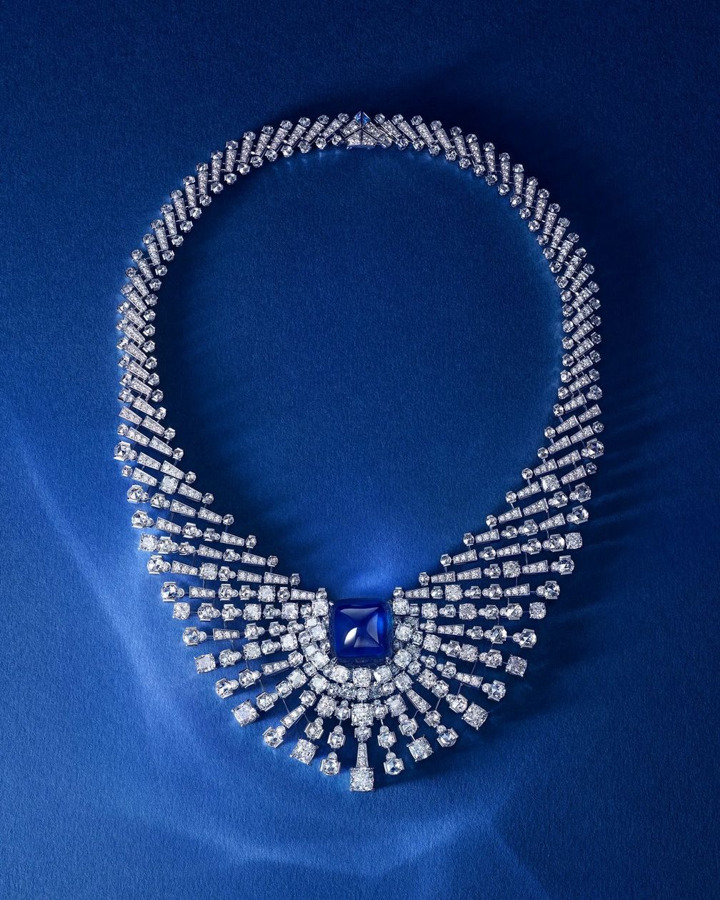 Колье Stellara. Фото: Cartier Колье Stellara. Фото: Cartier