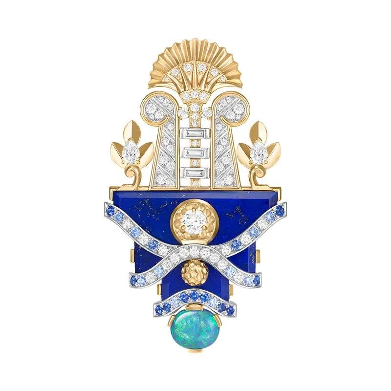 Брошь-зажим Source du Désert от Van Cleef & Arpels с черным опалом весом 2,72 карата. Фото: Van Cleef & Arpels Брошь-зажим Source du Désert от Van Cleef & Arpels с черным опалом весом 2,72 карата. Фото: Van Cleef & Arpels